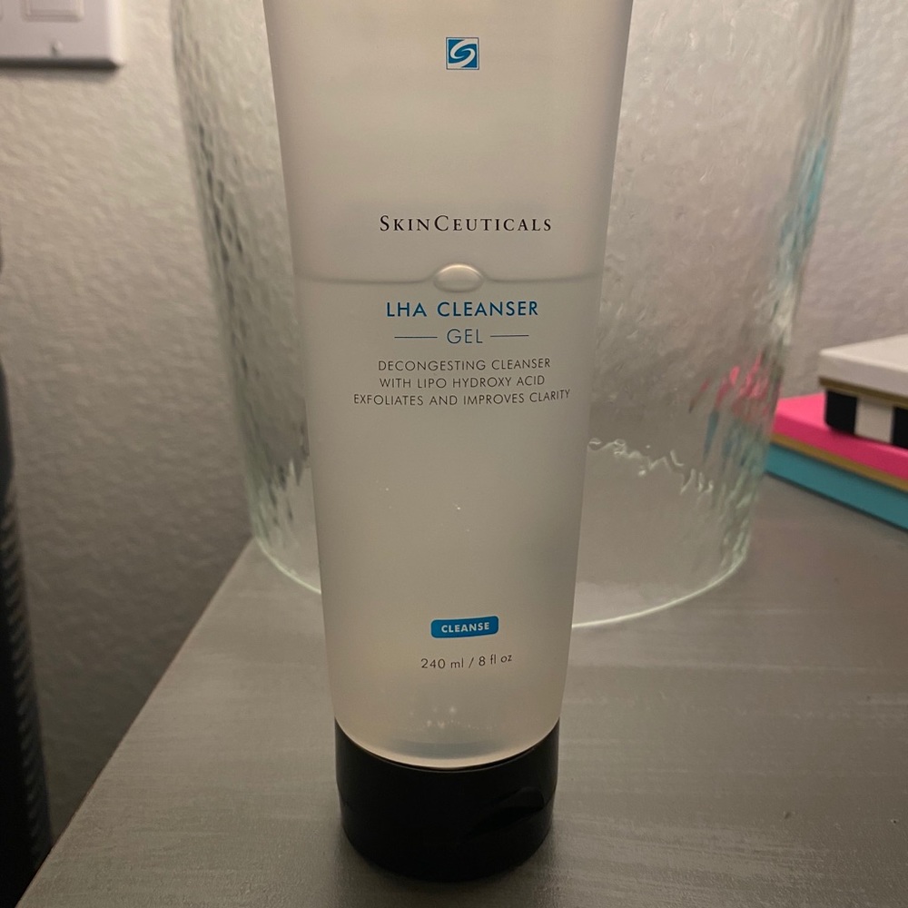 Skinceuticals LHA cleanser